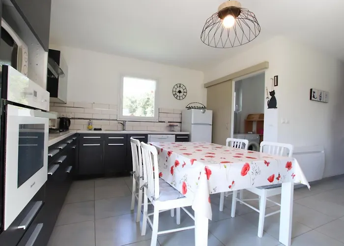 L'oree Du Bois Livron